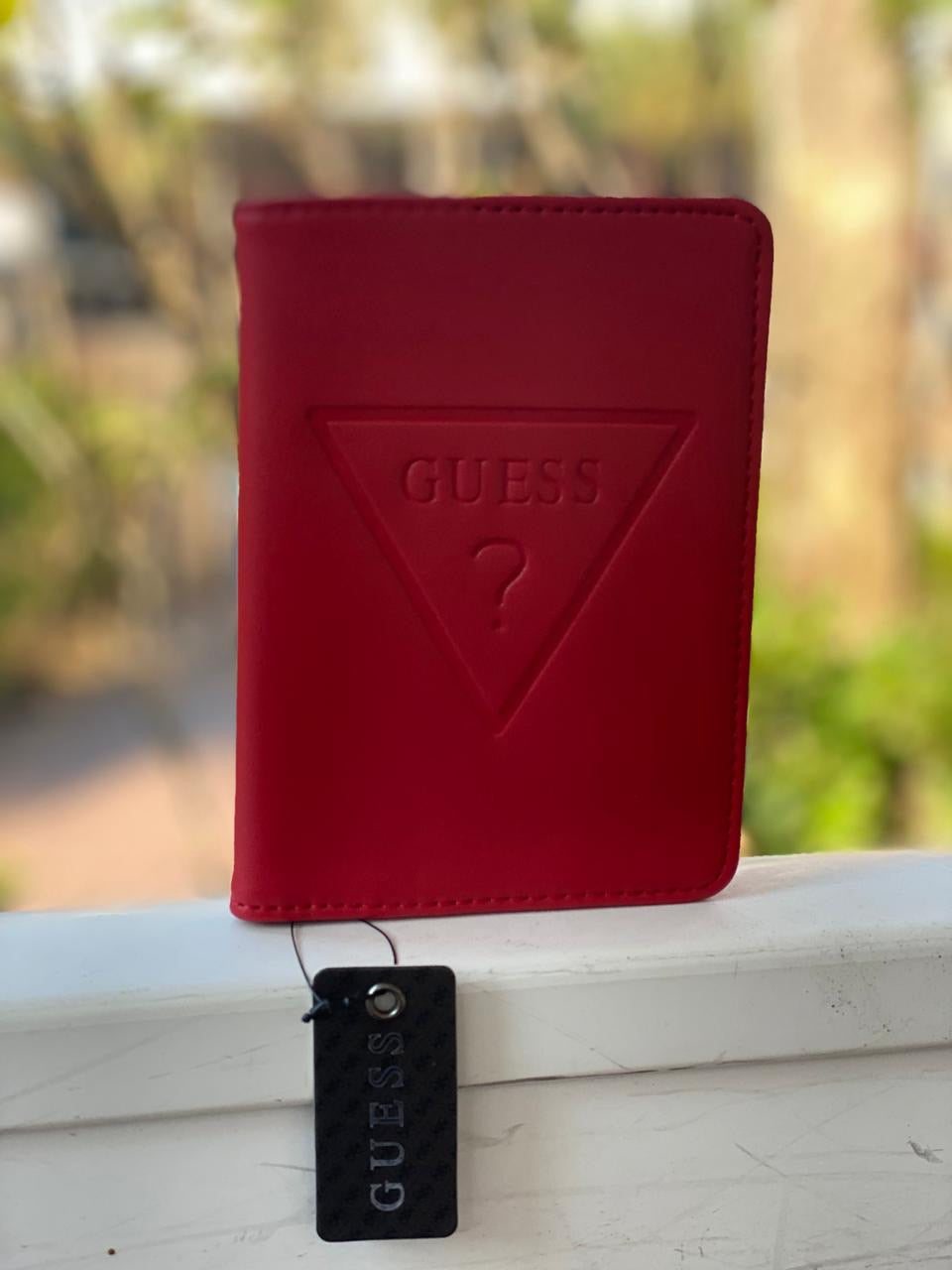 Porta Pasaporte Guess